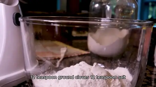 'Video thumbnail for molasses cookies recipe'