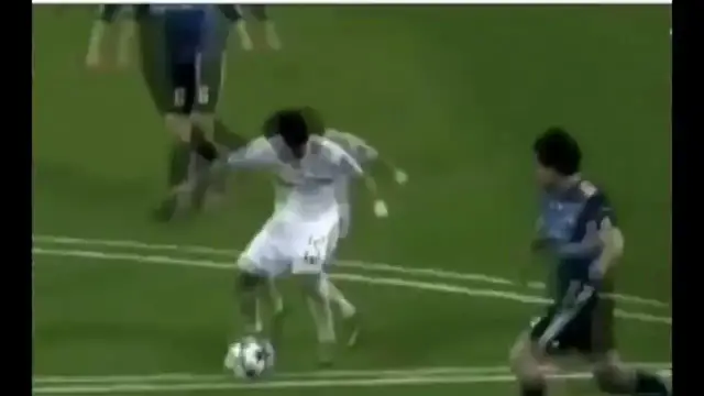 'Video thumbnail for مهارة خرافية وهدف رائع لمارسيلو marcelo skills'