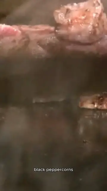 Video thumbnail for steak au poivre recipe