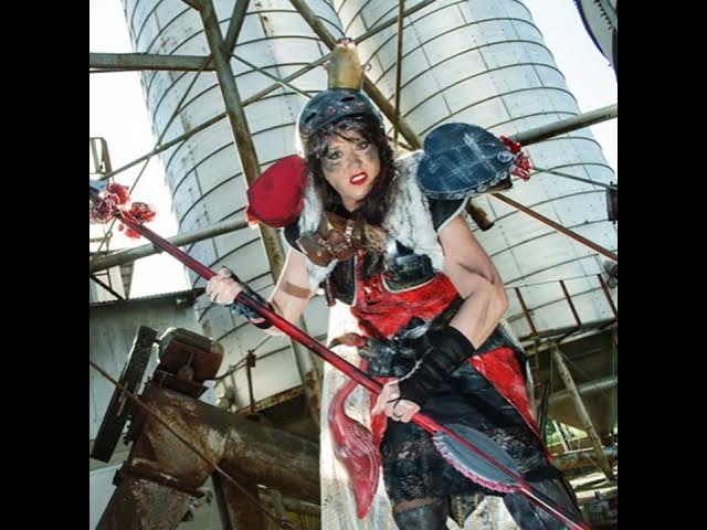 Video thumbnail for Wasteland Wonderland Queen of Hearts Cosplay