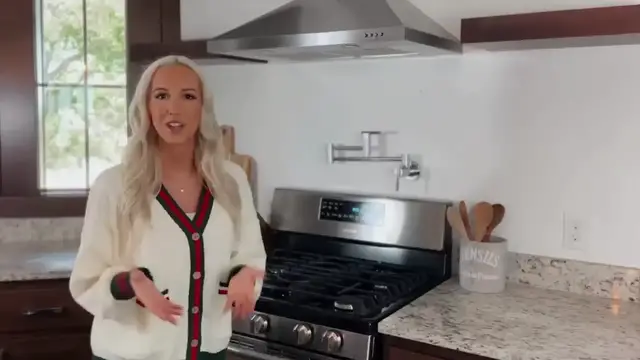 Video thumbnail for 🎄CHRISTMAS DECORATE WITH ME _ COZY CHRISTMAS KITCHEN DECORATING IDEAS _ CHRISTMAS DECORATIONS 2023(720P_HD)