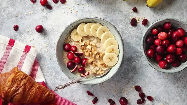 Video thumbnail for Healthy Breakfast Ideas for Seniors