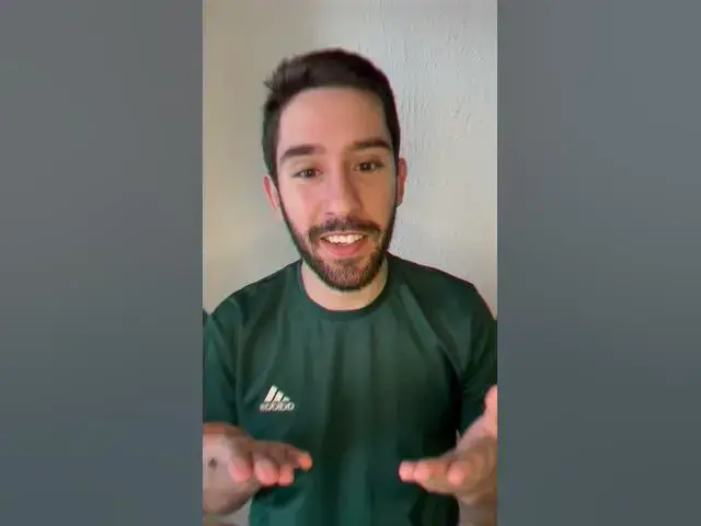 'Video thumbnail for يحصل على ورقة حمراء وهو يبتسم 🤦🏻‍♂️'