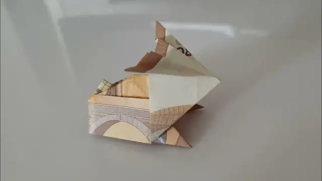'Video thumbnail for ? Osterhase aus Geldschein ? Hase aus Geld falten ? #Geldgeschenk ? #Ostern ? Anleitung #Tutorial'