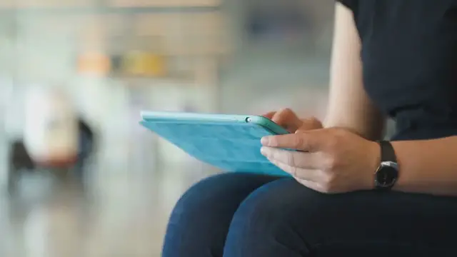 Video thumbnail for How to Choose the Perfect Laptop for Your Needs