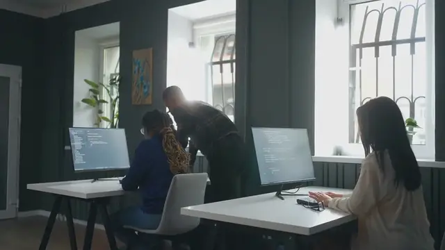 Video thumbnail for Using Industry Trends to Guide Your U.S. Education Choices