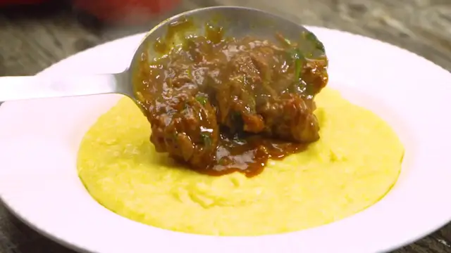 Video thumbnail for Ragu de Carne com Polenta Cremosa