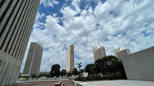 Video thumbnail for Reach a Bird’s Eye View of Albany