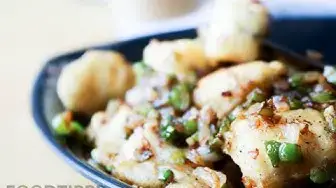 Video thumbnail for Spicy Pepper Salt Paneer Recipe (Dry)