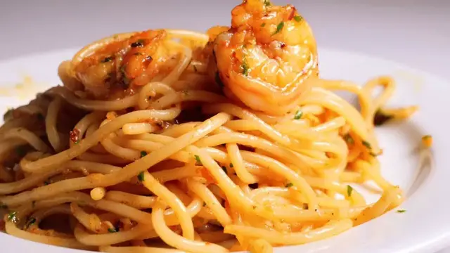 'Video thumbnail for Spicy Garlic Shrimp Pasta in 20 Minutes'