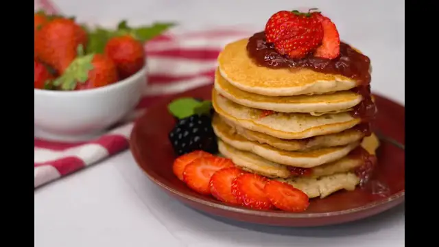 'Video thumbnail for Fluffy simple vegan strawberry pancakes'