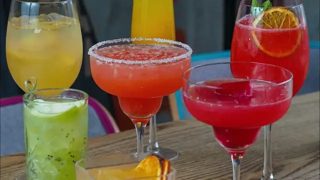 'Video thumbnail for Top 25 Non Alcoholic Party Drinks Recipes'