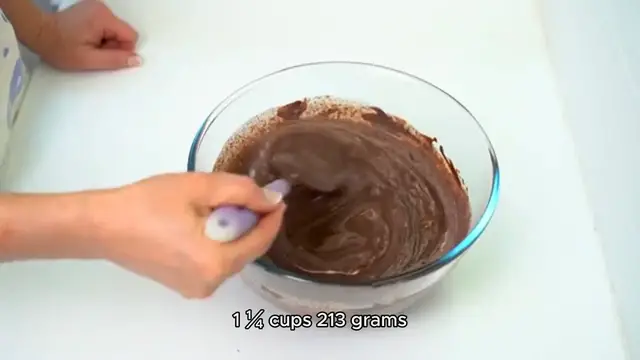 Video thumbnail for flourless chocolate cake recipe