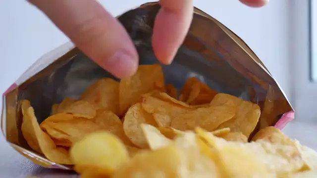 Video thumbnail for Homestyle Potato Chips: Crispy, Crunchy, and Simply Irresistible!