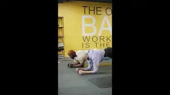 Video thumbnail for Sencillos consejos y trucos para embellecer los brazos de las mujeres