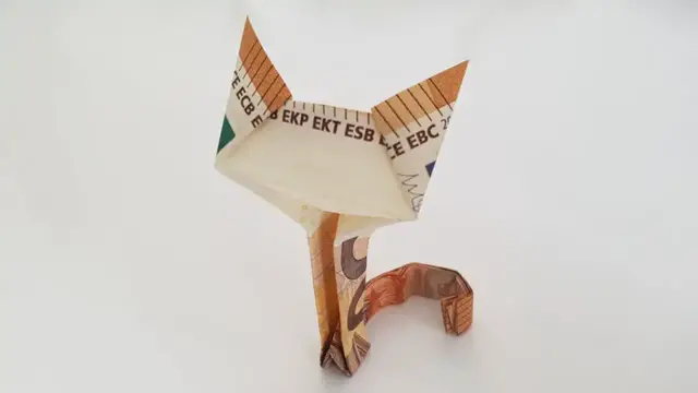 Video thumbnail for Katze aus einem Geldschein falten - Geldgeschenk - Katze falten - Tiere aus Geld falten