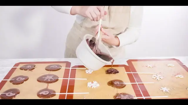 Video thumbnail for Are Silicone Baking Mats Oven Safe? Superb 6 List Pros And Cons Having This Baking Tool