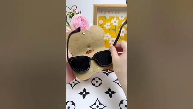 Video thumbnail for 🕶️👜 Soft PU Leather Sunglasses Bag 👜🕶️ || Link is in Description || #sunglasses #bag #shorts