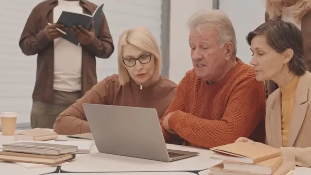 Video thumbnail for The Benefits of Professional Development Workshops for U.S. Students