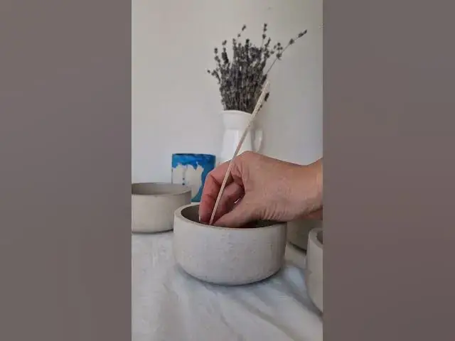 'Video thumbnail for WeeCandles handcrafted in Rom芒nia 馃嚪馃嚧'