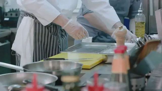 Video thumbnail for Crispy British Fish & Chips Recipe