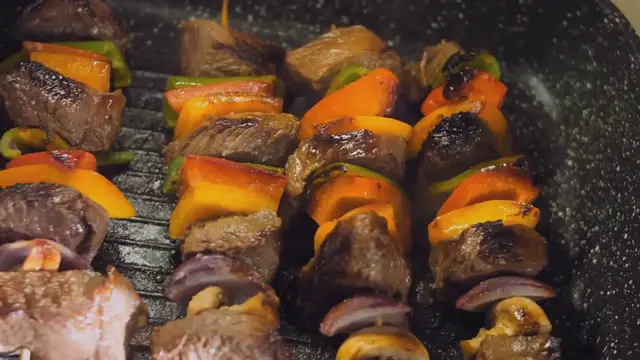Video thumbnail for Turkish Lamb Kebab Recipe