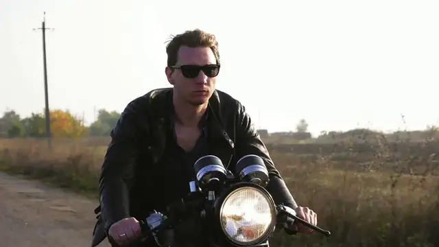 Video thumbnail for 20 Mafia Romance Book Recommendations to Heat Up Your Reading List