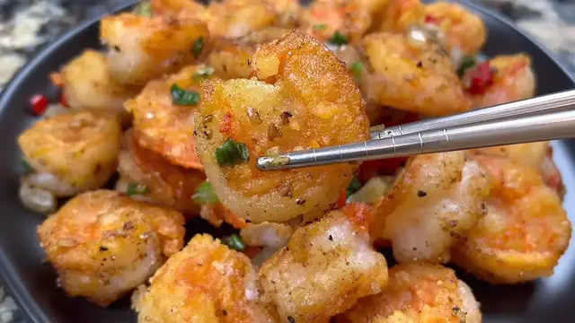 'Video thumbnail for Crispy Salt & Pepper Shrimp ¦ Easy Pan Fried Shrimp Recipe ¦ Crispy, Salty, And Savory Shrimp Recipe (720p 60fps)'