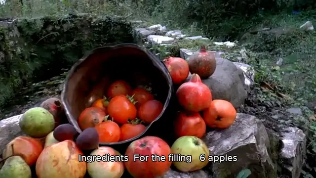 Video thumbnail for apple crisp pie recipe