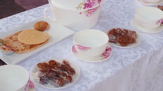 Video thumbnail for Harira – A Rich and Flavorful Journey into Moroccan Tradition