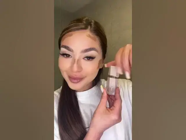 'Video thumbnail for Rozi - Makeup'