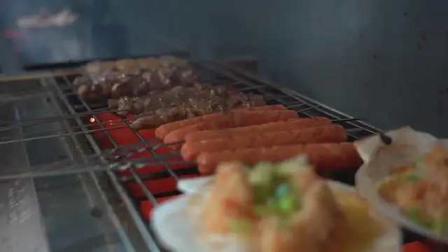 Video thumbnail for Djiboutian Skoudehkaris Recipe