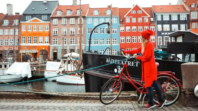 Video thumbnail for Copenhagen in January - First Impressions of Denmark