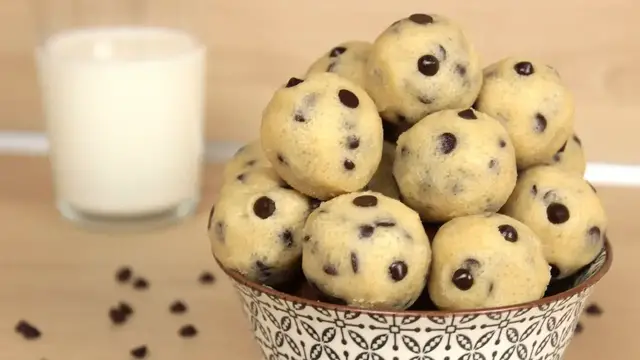 Video thumbnail for No Bake Cookie Dough Bites with Chocolate Chips. Easy Recipe