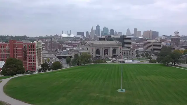 Video thumbnail for Heidi_Gardner_s_Chiefs_Memories