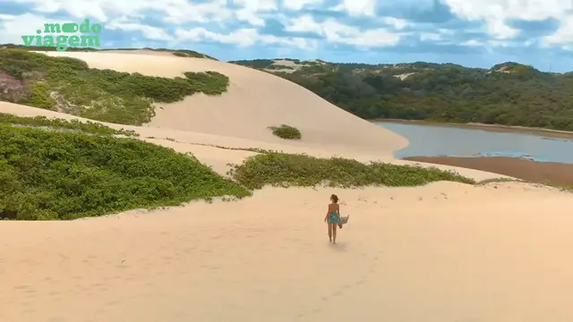 Video thumbnail for 5 Praias Imperdíveis do Nordeste: Belezas Naturais e Destinos Incríveis! 🏖️✨