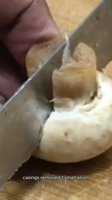 Video thumbnail for sausage stuffed mushroom recipe