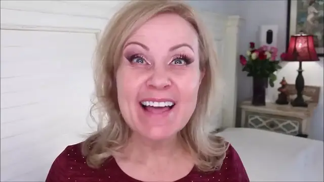 Video thumbnail for Over 40 TRY LIFE CHANGING FOUNDATION TIPS & HACKS!