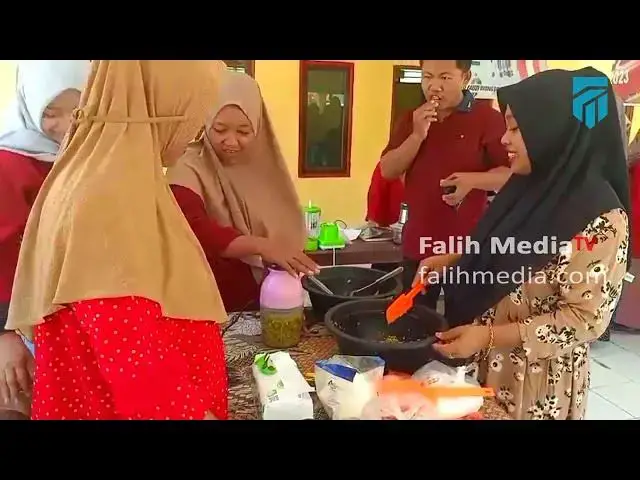 'Video thumbnail for Bimtek Diversifikasi Produk Perikanan di Giligenting | UMKM Lokal Naik Kelas!'