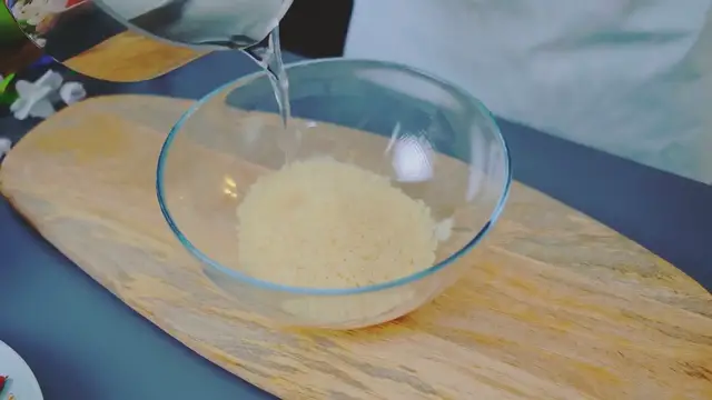 Video thumbnail for Flavorful Nigerian Jollof Rice Recipe