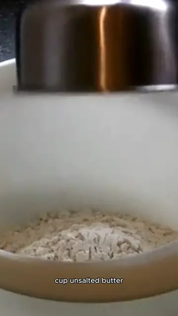 Video thumbnail for strawberry cupcake recipe