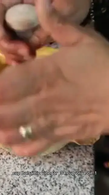 Video thumbnail for balsamic vinaigrette recipe