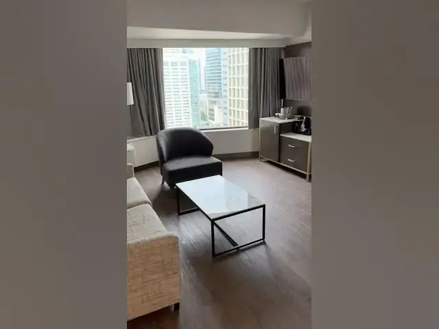 'Video thumbnail for Crowne Plaza Downtown Seattle. King Mini Suite City View 1656 #shorts'