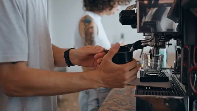 Video thumbnail for  Pam Bondi: The Woman Who Knows How to Keep Things Interesting