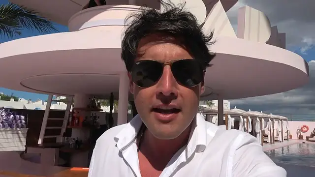 Video thumbnail for Como Preparar a Verdadeira Sangria de Ibiza: Receita Tradicional e Dicas! ?✨