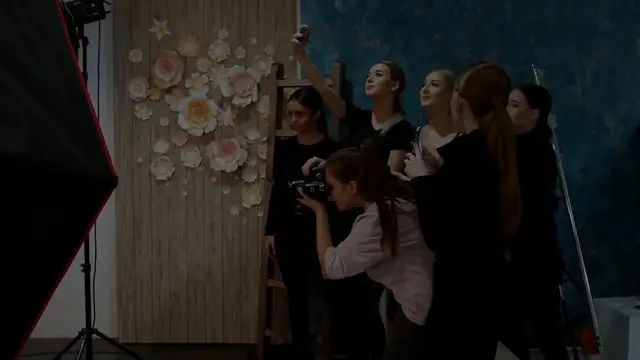 Video thumbnail for The Zeiss Milvus Distagon Lens Unveiled