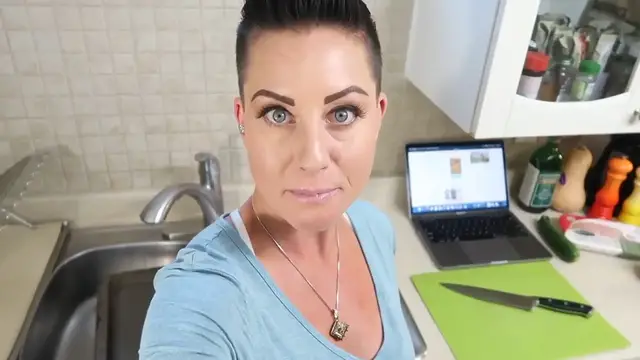 Video thumbnail for EASY ONE PAN RECIPE! LOW CALORIE FOR WEIGHT LOSS AND EASY MEAL PREP!