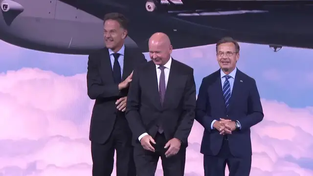Video thumbnail for Türkiye: Swedish premier adresses NATO Defence Industry Forum in Ankara ahead of leaders' summit.