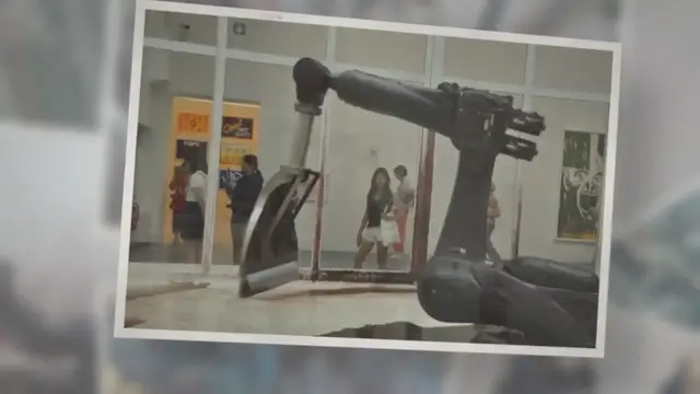 Video thumbnail for ‘Can’t Help Myself’ Robot Arm