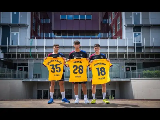 'Video thumbnail for 🟦🟥 ¡LOS SUEÑOS SE CUMPLEN! PAU VÍCTOR, MARC BERNAL Y GERARD MARTÍN #fcbarcelona #futbol #barcelona'